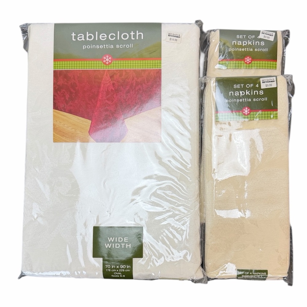 Bed Bath Beyond Poinsettia Scroll 70X90 Oval White Tablecloth &‎ 8 Ivory Napkins